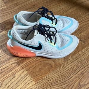 Nike Joyride Dual Run Sneakers